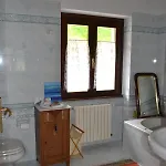 Casa Di Montagna In San Colombano, Vista, Relax , Wifi
