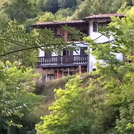 בית נופש Casa Di Montagna In San Colombano, Vista, Relax , Wifi San Colombano