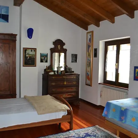 בית נופש Casa Di Montagna In San Colombano, Vista, Relax , Wifi