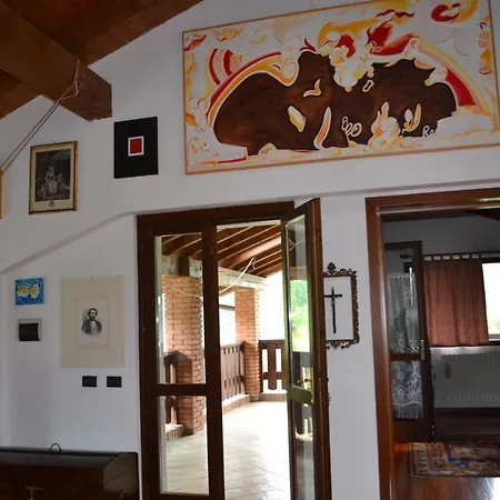 Casa Di Montagna In San Colombano, Vista, Relax , Wifi Feriehus